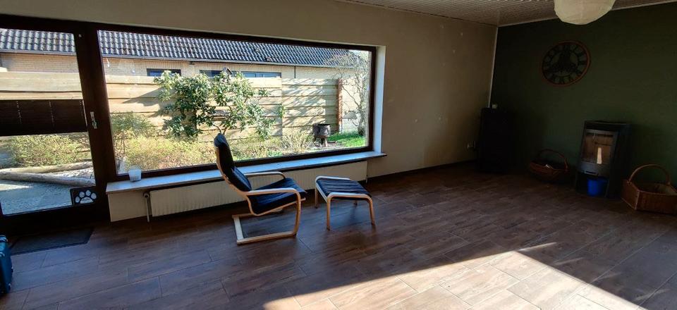 Einfamilienhaus Heide - 5 Zimmer, 159 m&sup2;, 1.600&euro; | Angebot:26603454