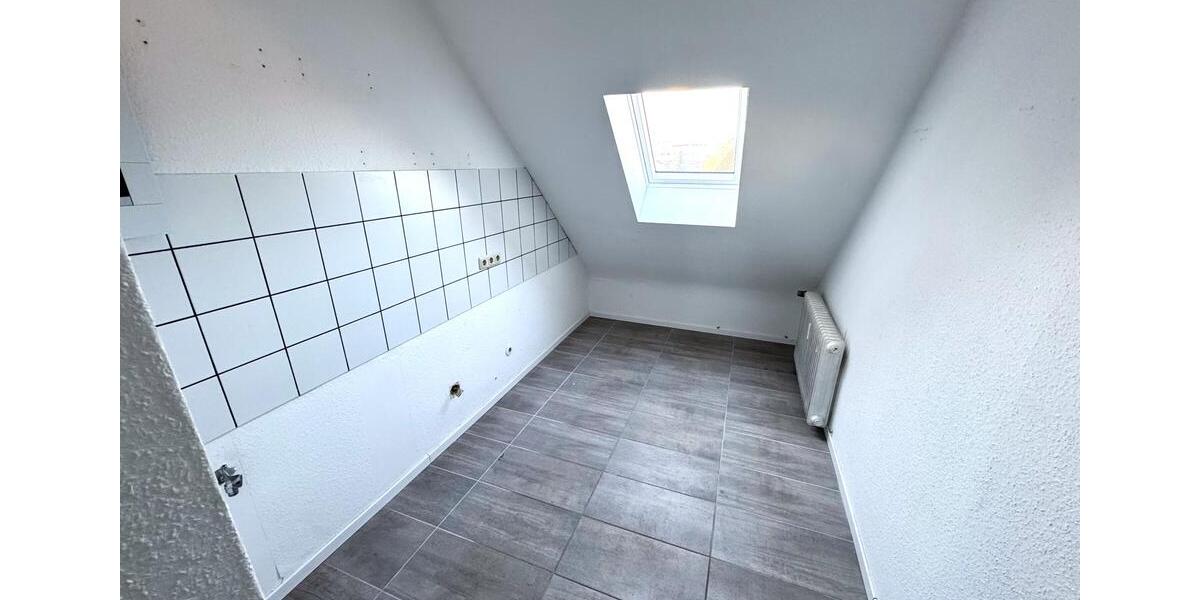 Dachgeschoßwohnung Kreuzau - 3 Zimmer, 57 m&sup2;, 570&euro; | Angebot:25884334