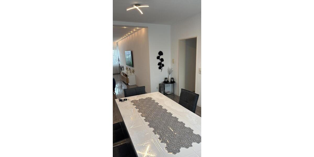 Wohnen auf Zeit Homburg - 5 Zimmer, 120 m&sup2;, 1.850&euro; | Angebot:24774284