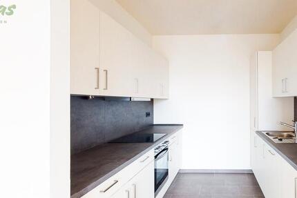 Platz für die ganze Familie! Clever geschnittene 5-Zimmer-Wohnung mit Loggia! zimmer