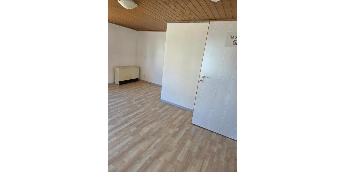 Wohnen auf Zeit Nürtingen - 1 Zimmer, 14 m&sup2;, 380&euro; | Angebot:26495036