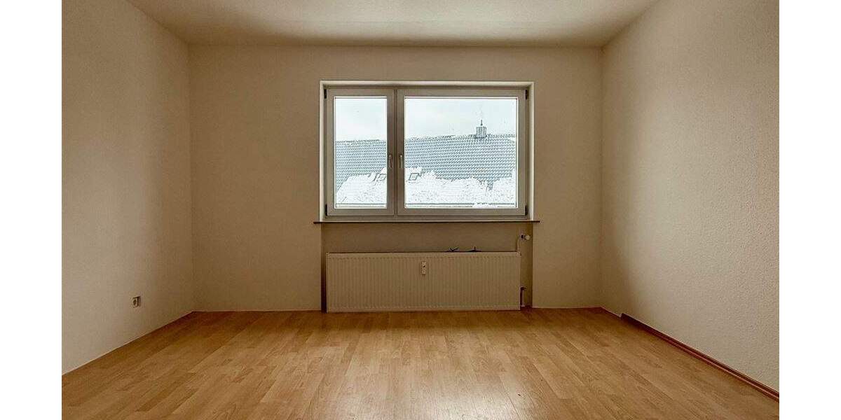 Etagenwohnung Raisdorf Raisdorf - 3 Zimmer, 79 m&sup2;, 1.000&euro; | Angebot:24532393