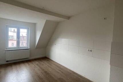 Großzügige 2 Raumwohnung ab Dezember zu vermieten zimmer