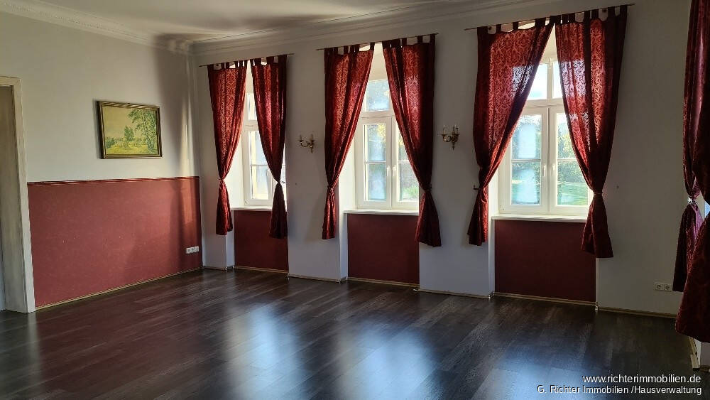 Gewerbeobjekt Brand-Erbisdorf / Langenau Langenau - 6 Zimmer, 184 m&sup2;, 1.300&euro; | Angebot:24031814