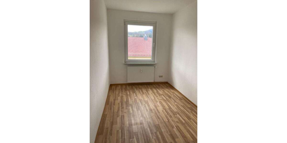 Modernisierte 3 Zimmer Wohnung mit Dusche. Ultramoderne Pelletheizung ! 3 zimmer