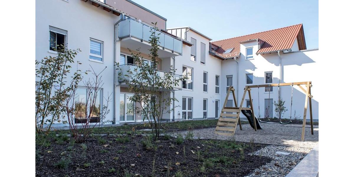 Etagenwohnung Baden-Baden Lichtental - 4 Zimmer, 91 m&sup2;, 1.140&euro; | Angebot:26443761