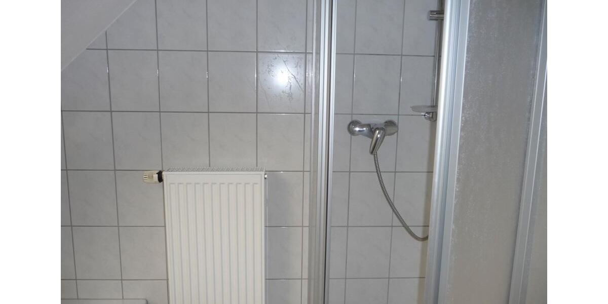 Dachgeschoßwohnung Niederaula - 2.5 Zimmer, 1 m&sup2;, 584&euro; | Angebot:26148671