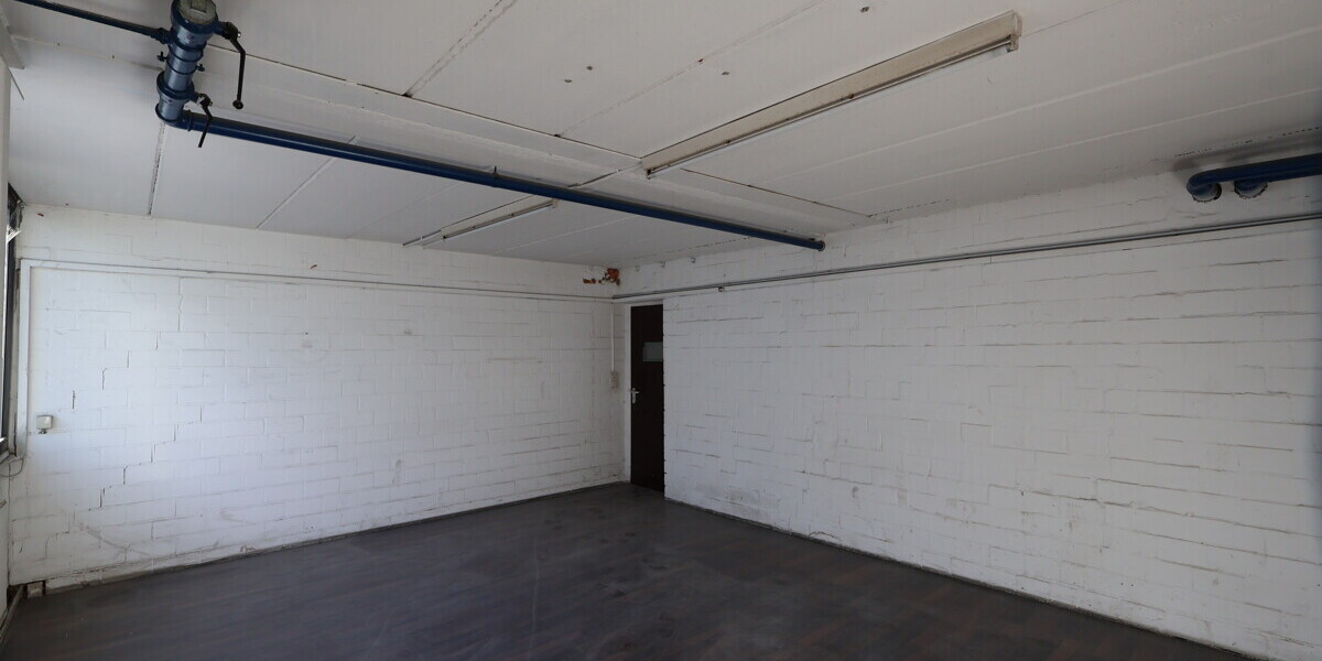 Gepflegte Halle (Teilbar) - optional mit bis zu 150m² Bürofläche - Gewerbeobjekt Bad Oeynhausen / Sundern Sundern | Angebot:22695826