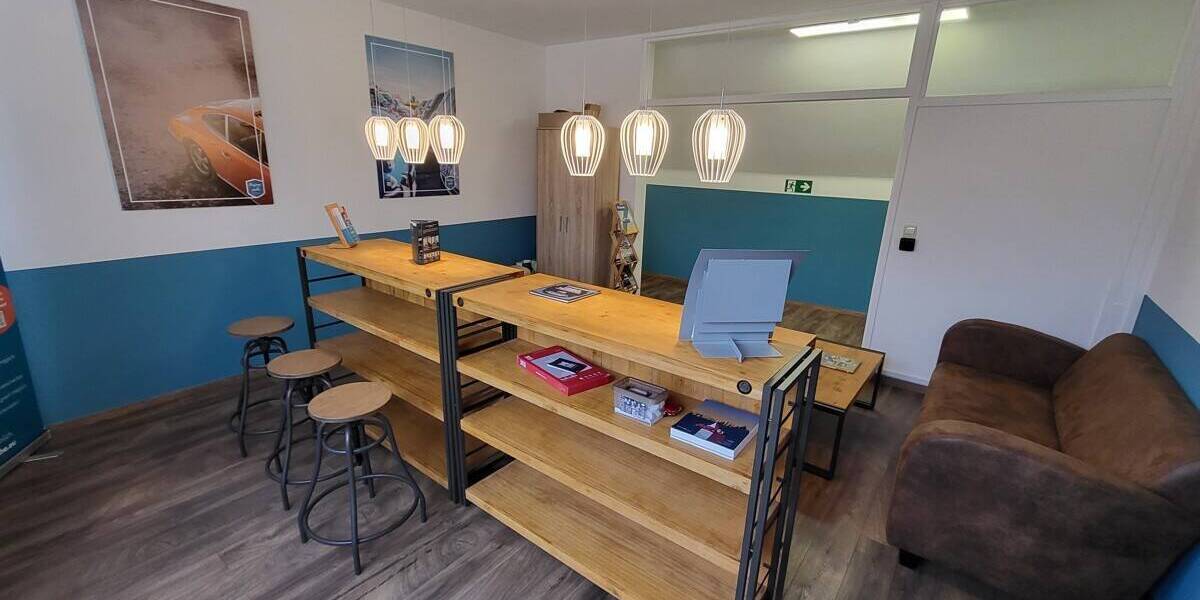 Gewerbeobjekt Lübeck / Sankt Lorenz Nord St. Lorenz Nord - 4 Zimmer, 172 m&sup2;, 950&euro; | Angebot:25670271