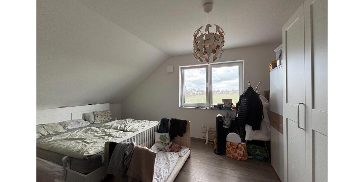 Dachgeschoßwohnung Weyhe - 3 Zimmer, 95 m&sup2;, 1.140&euro; | Angebot:26181046