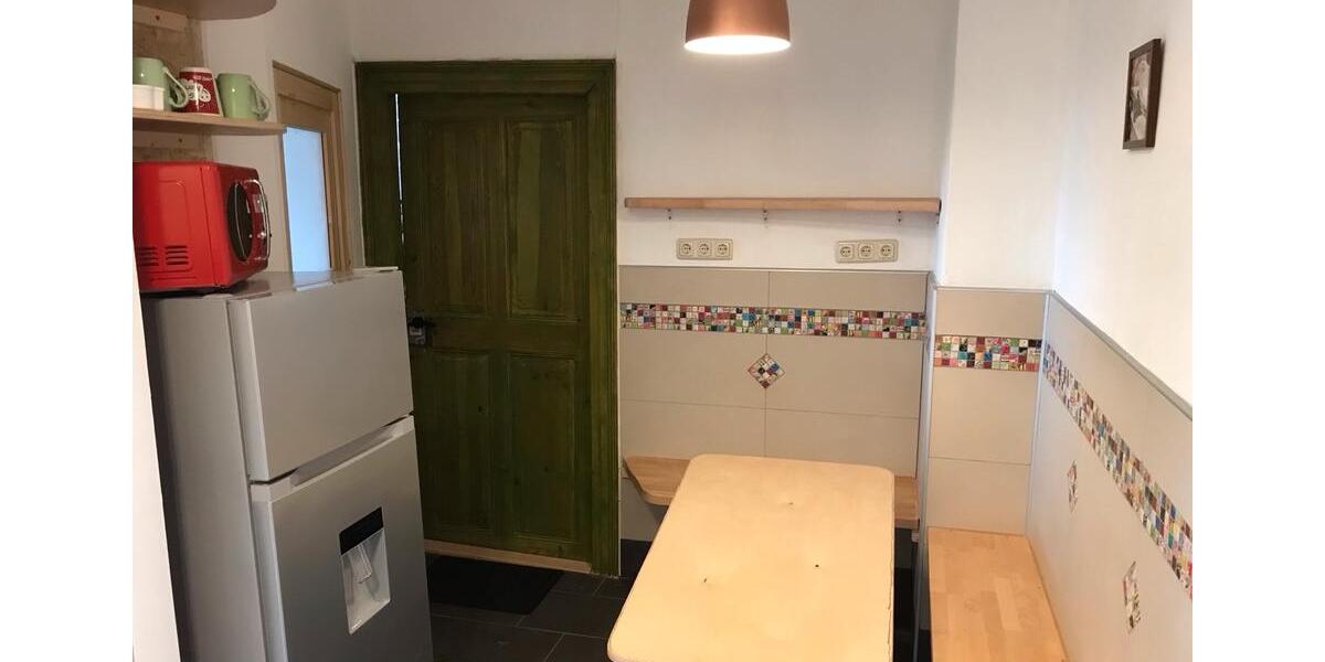 Wohnen auf Zeit Meißen - 8 Zimmer, 16 m&sup2;, 25&euro; | Angebot:26623443