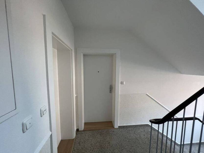 Renovierte 3-Zimmer-Wohnung in Kiel Hohwachter Weg 4