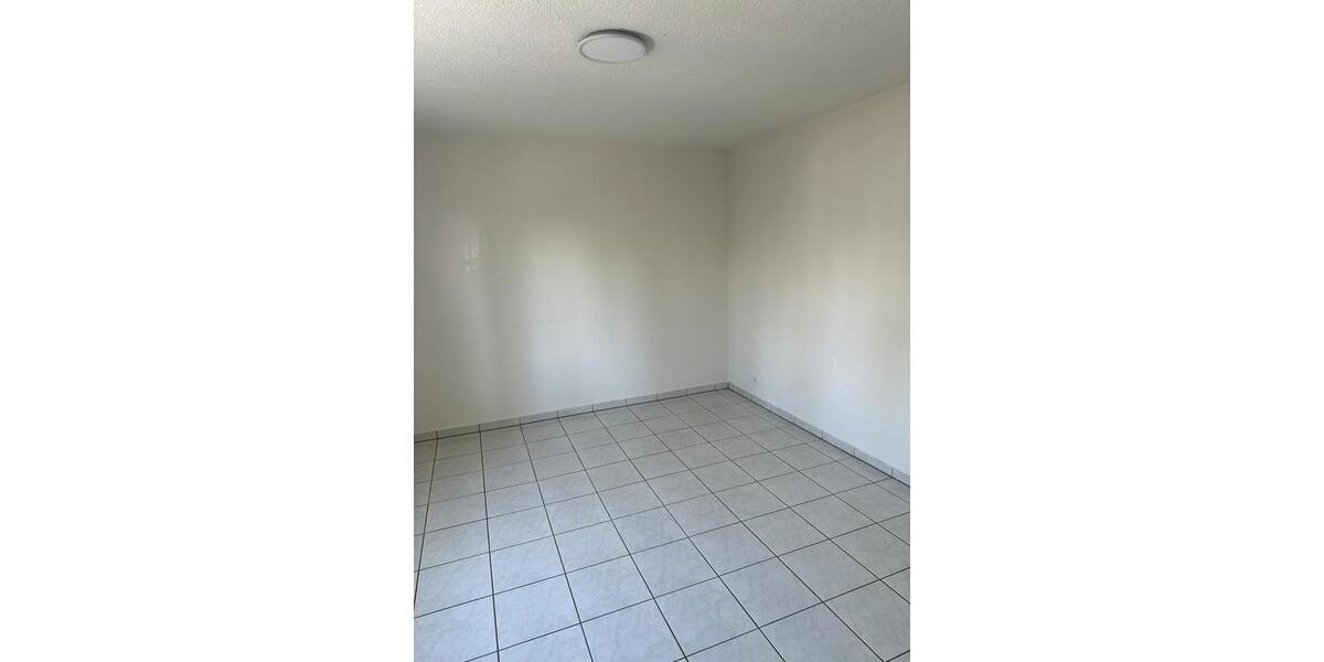 Etagenwohnung Grenzach-Wyhlen Wyhlen - 3 Zimmer, 88 m&sup2;, 1.250&euro; | Angebot:26238403