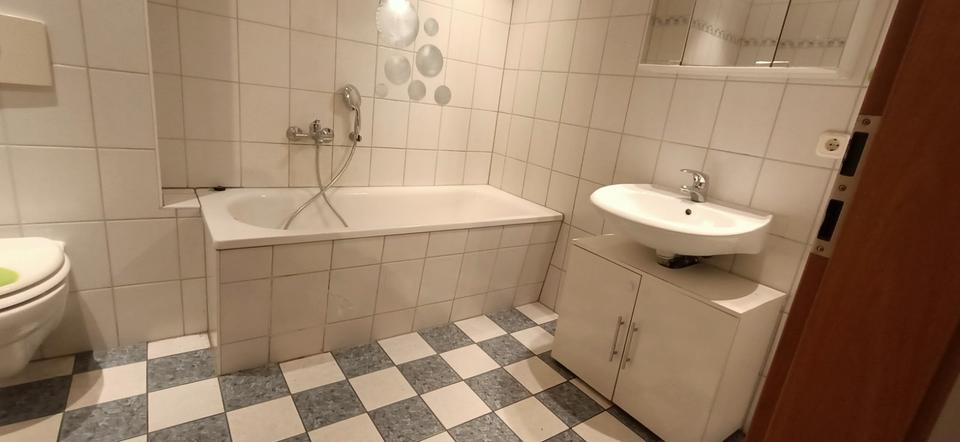 Dachgeschoßwohnung Mühlhausen (Thüringen) - 3 Zimmer, 86 m&sup2;, 520&euro; | Angebot:26440890