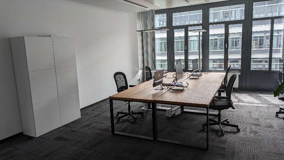 Büro in Düsseldorf 8.050 € 496 m² zimmer