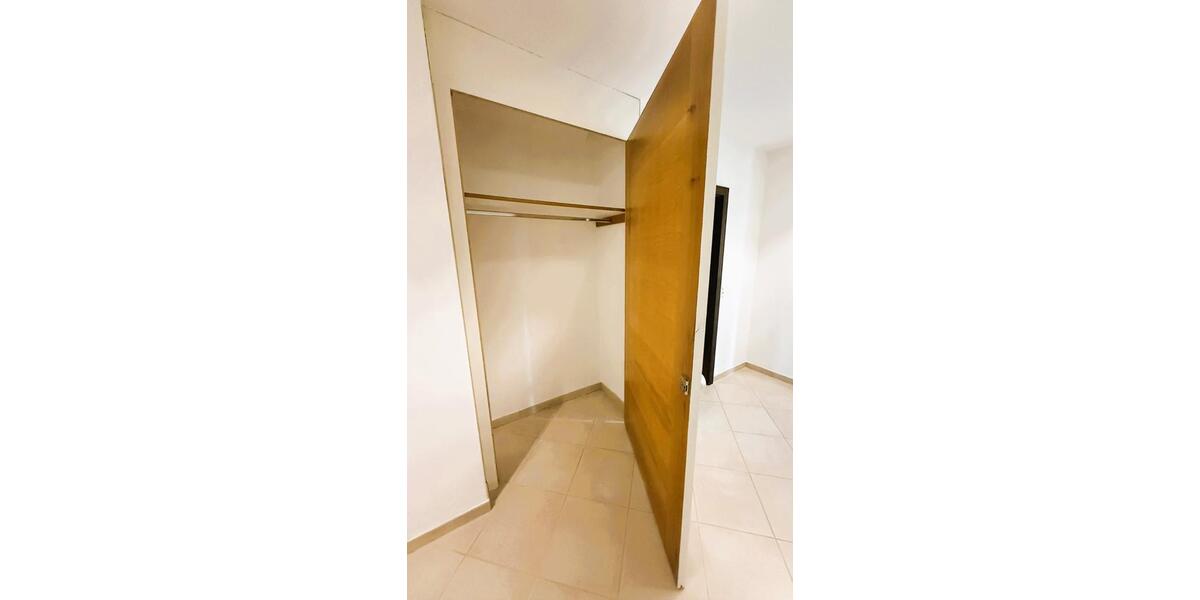 Etagenwohnung Traunstein - 2 Zimmer, 90 m&sup2;, 950&euro; | Angebot:25989073