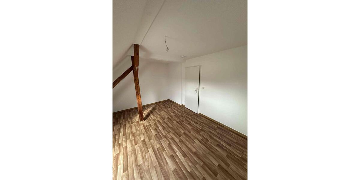 Dachgeschoßwohnung Plauen Altstadt - 1.5 Zimmer, 41 m&sup2;, 208&euro; | Angebot:26422132