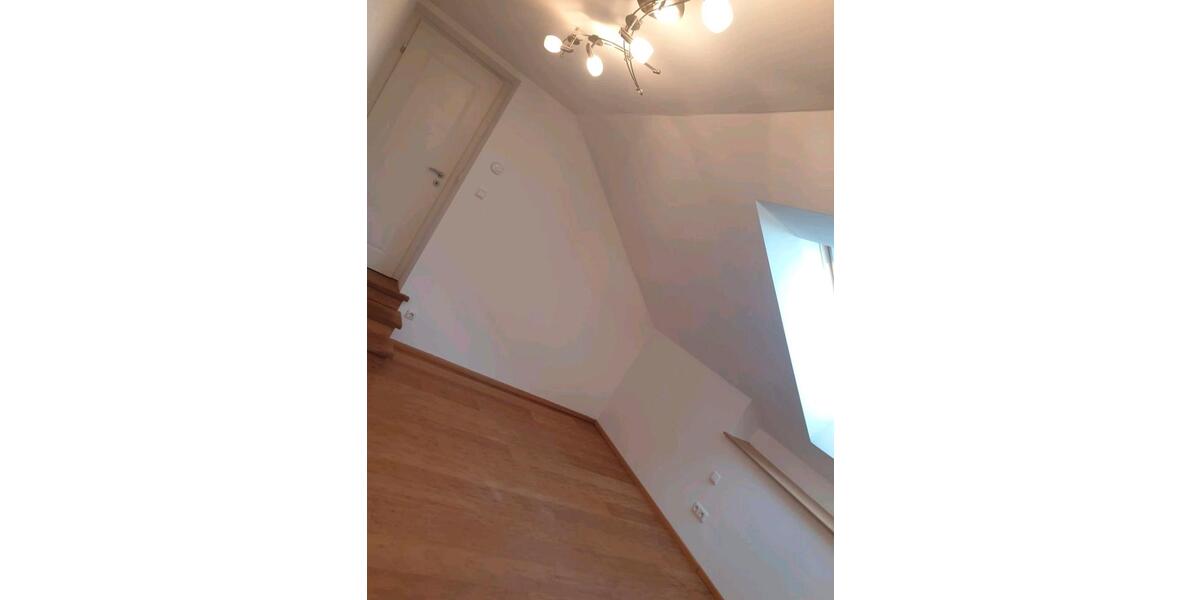 2 Zimmer 23m² in einer 2er WG,Möglichkeit ganze Wohnung zu mieten 2 zimmer