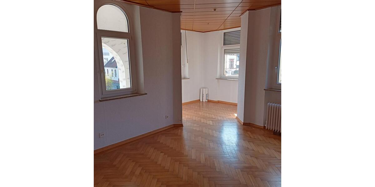 Etagenwohnung Mannheim Neckarstadt-Ost - 3 Zimmer, 130 m&sup2;, 1.300&euro; | Angebot:26438248