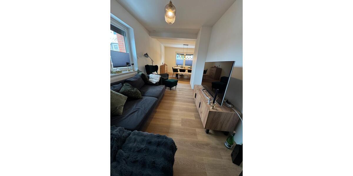 Erdgeschoßwohnung Rühen - 3 Zimmer, 86 m&sup2;, 850&euro; | Angebot:24787846