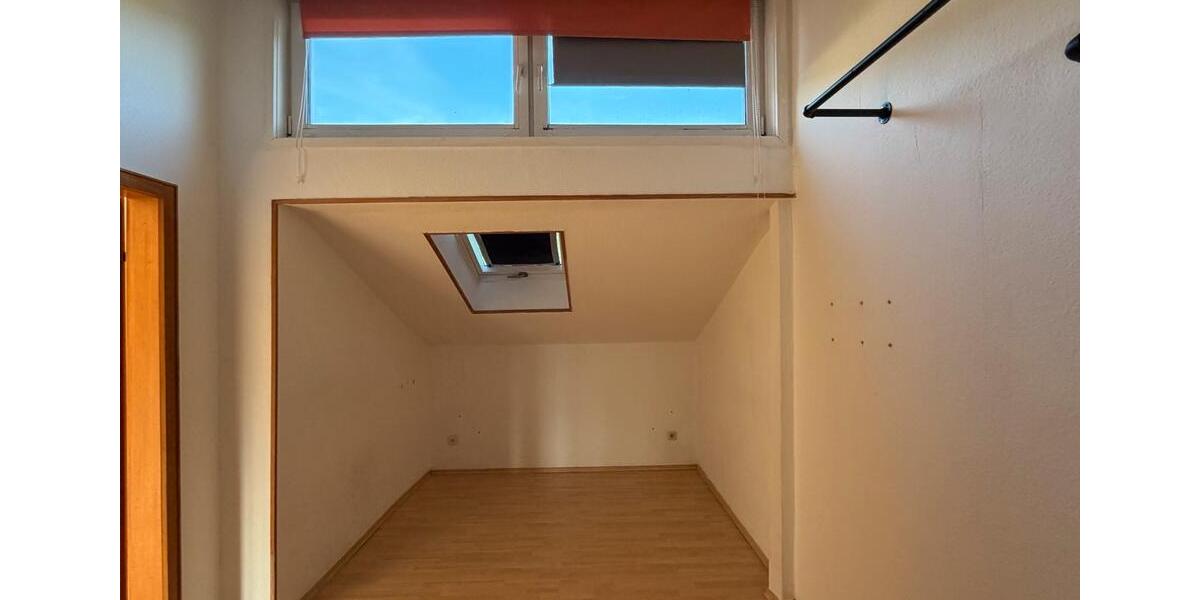 Dachgeschoßwohnung Northeim - 2.5 Zimmer, 75 m&sup2;, 700&euro; | Angebot:26632979