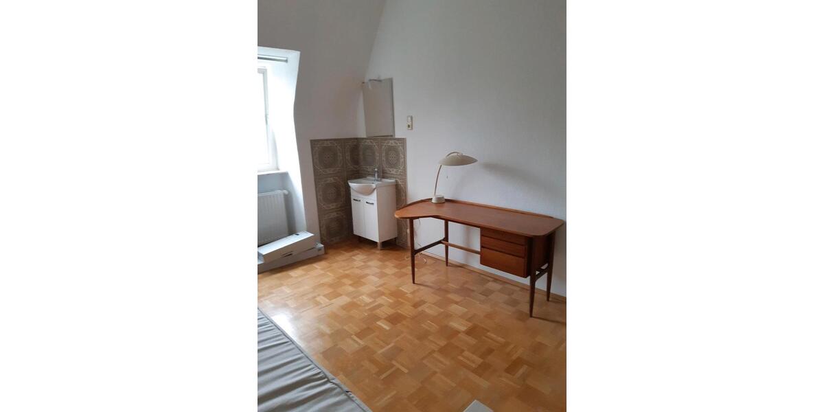 Etagenwohnung Köln Nippes - 3 Zimmer, 75 m&sup2;, 660&euro; | Angebot:26644879