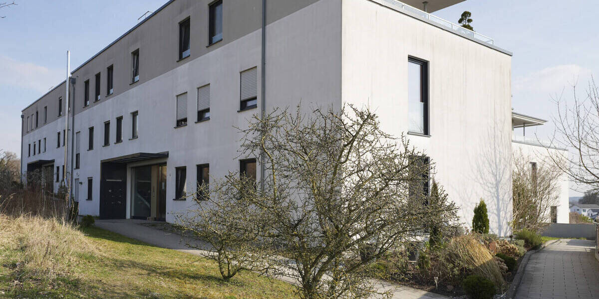 Etagenwohnung Landshut Achdorf - 3 Zimmer, 99 m&sup2;, 1.200&euro; | Angebot:26187960