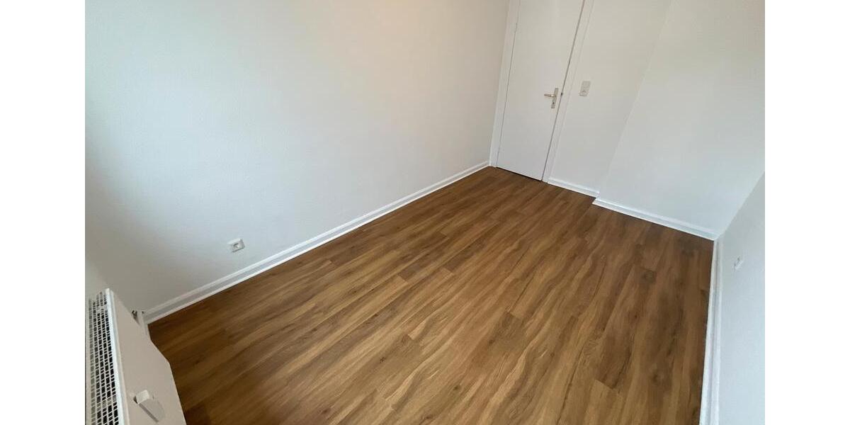 Etagenwohnung Lübeck Sankt Jürgen - 2.5 Zimmer, 59 m&sup2;, 599&euro; | Angebot:26680777