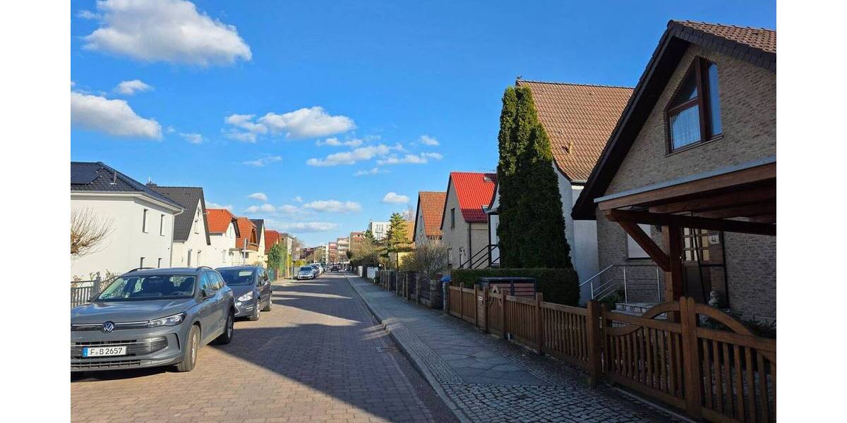 Einfamilienhaus Berlin Alt-Hohenschönhausen - 4 Zimmer, 130 m&sup2;, 2.300&euro; | Angebot:26142633