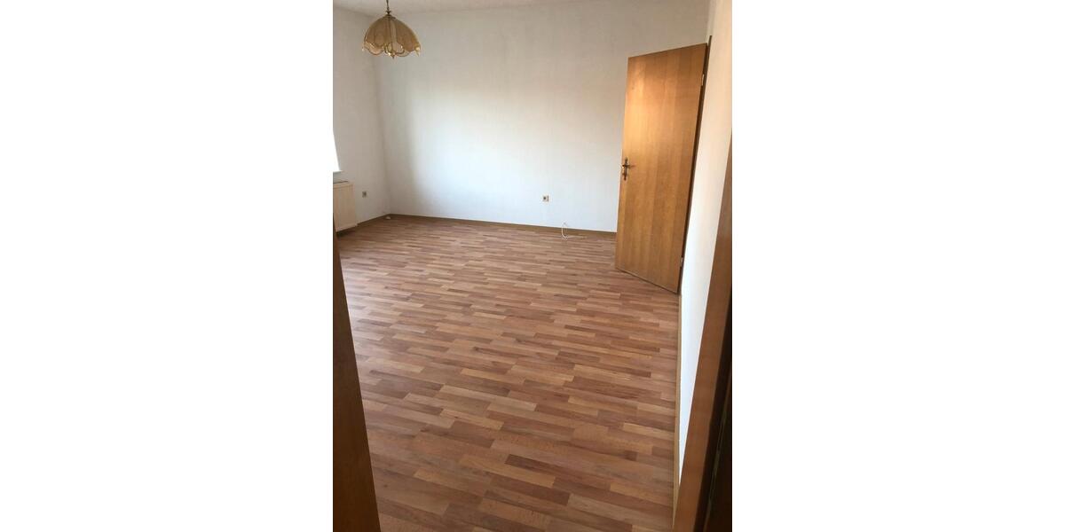 Erdgeschoßwohnung Wagenfeld - 5 Zimmer, 140 m&sup2;, 900&euro; | Angebot:26591228