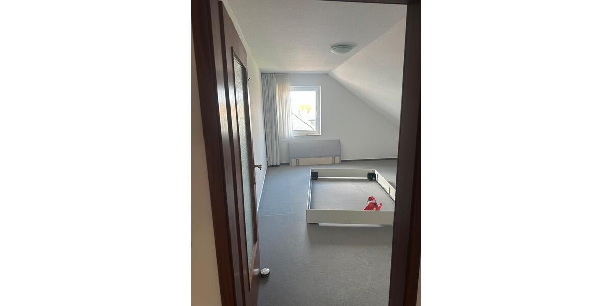 Dachgeschoßwohnung Bad Münder am Deister - 3 Zimmer, 96 m&sup2;, 690&euro; | Angebot:26623611