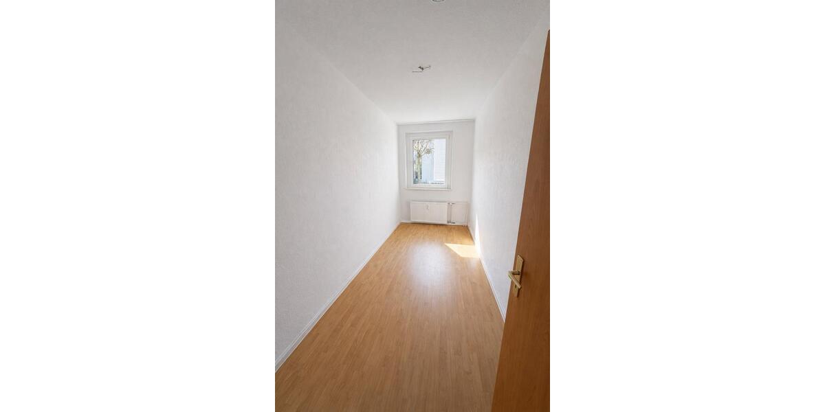 Erdgeschoßwohnung Sangerhausen - 3 Zimmer, 61 m&sup2;, 450&euro; | Angebot:25994162