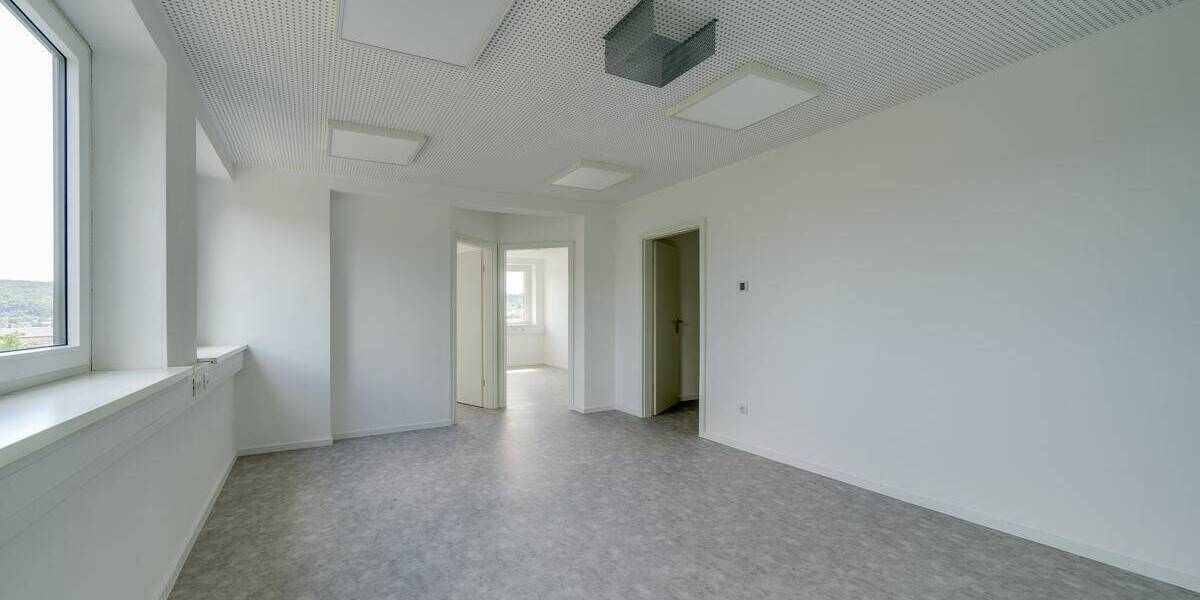 Gewerbeobjekt Würzburg Dürrbachau - 2.500&euro; | Angebot:25778951