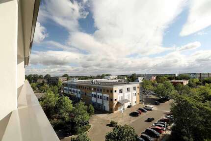 Wohnung zum Mieten in Neubrandenburg 221 € 36.22 m² 1 zimmer