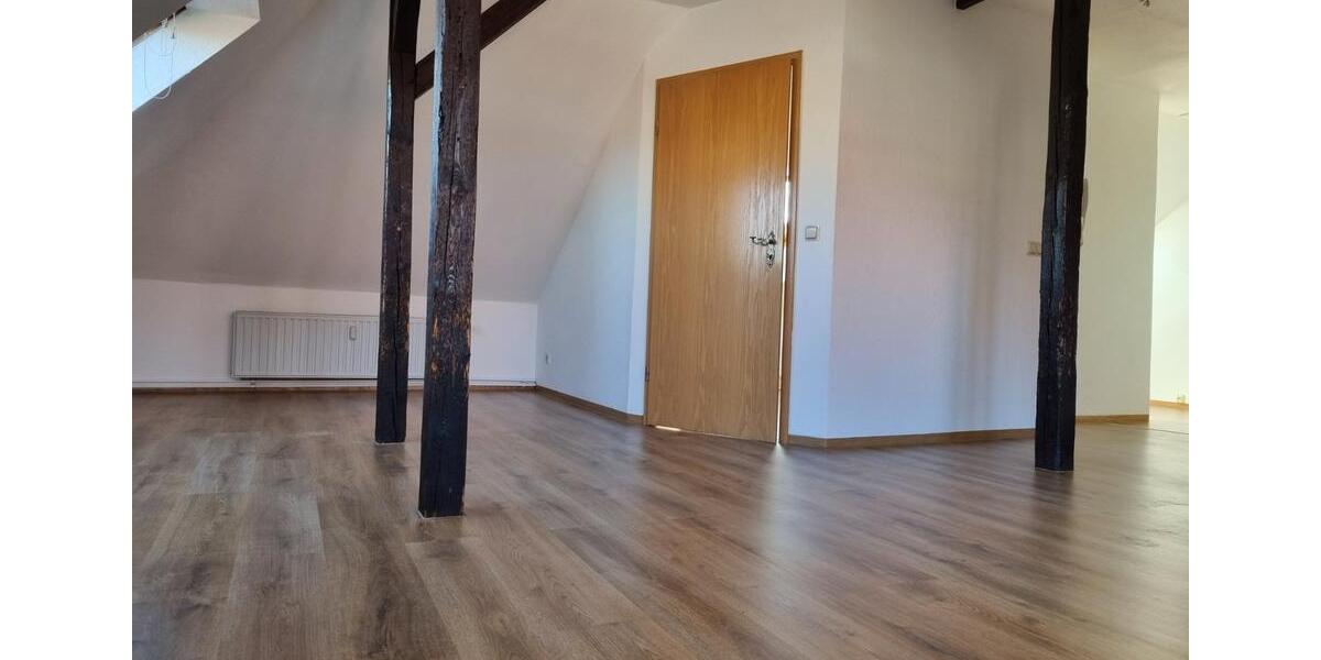 Dachgeschoßwohnung Halberstadt - 3 Zimmer, 60 m&sup2;, 320&euro; | Angebot:25919975