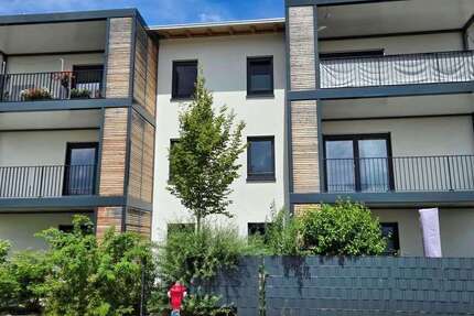 Wohnung Bad Aibling - 4 Zimmer, 135 m&sup2;, 2.100&euro; | Angebot:26986948