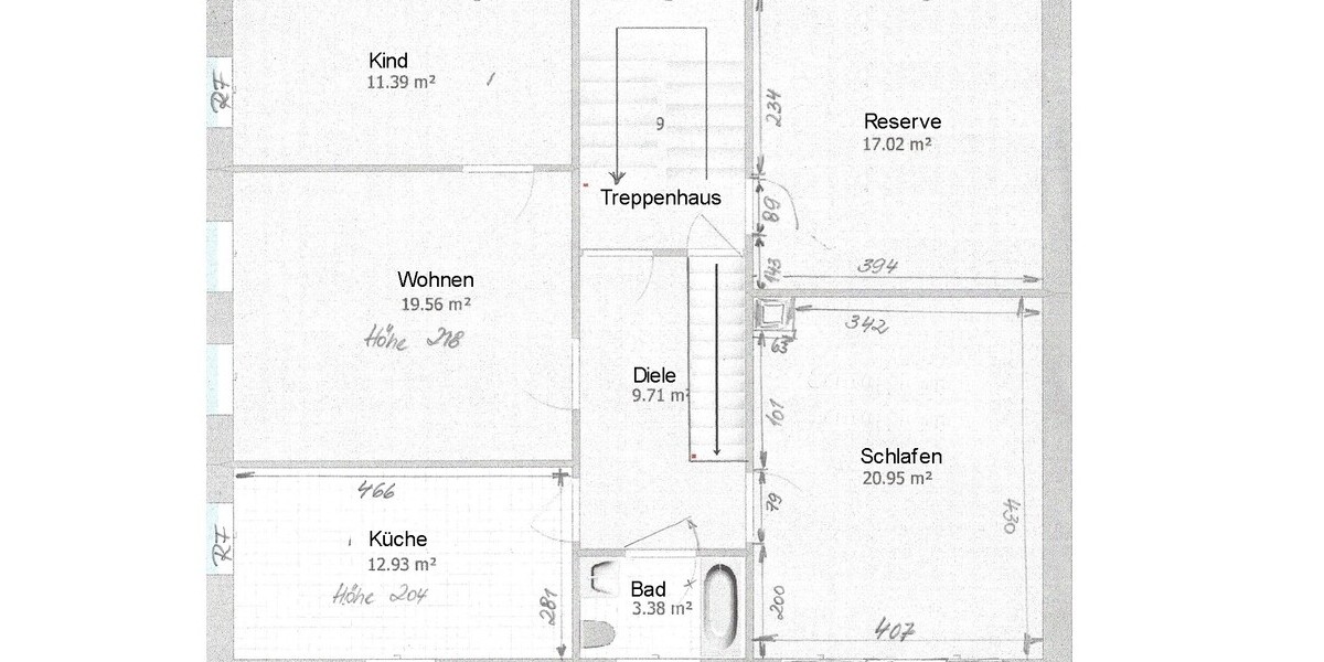 Drei-Zimmer-Dachwohnung in ruhiger Lage mit guter Fernsicht - Etagenwohnung Lauter-Bernsbach Bernsbach | Angebot:14517910