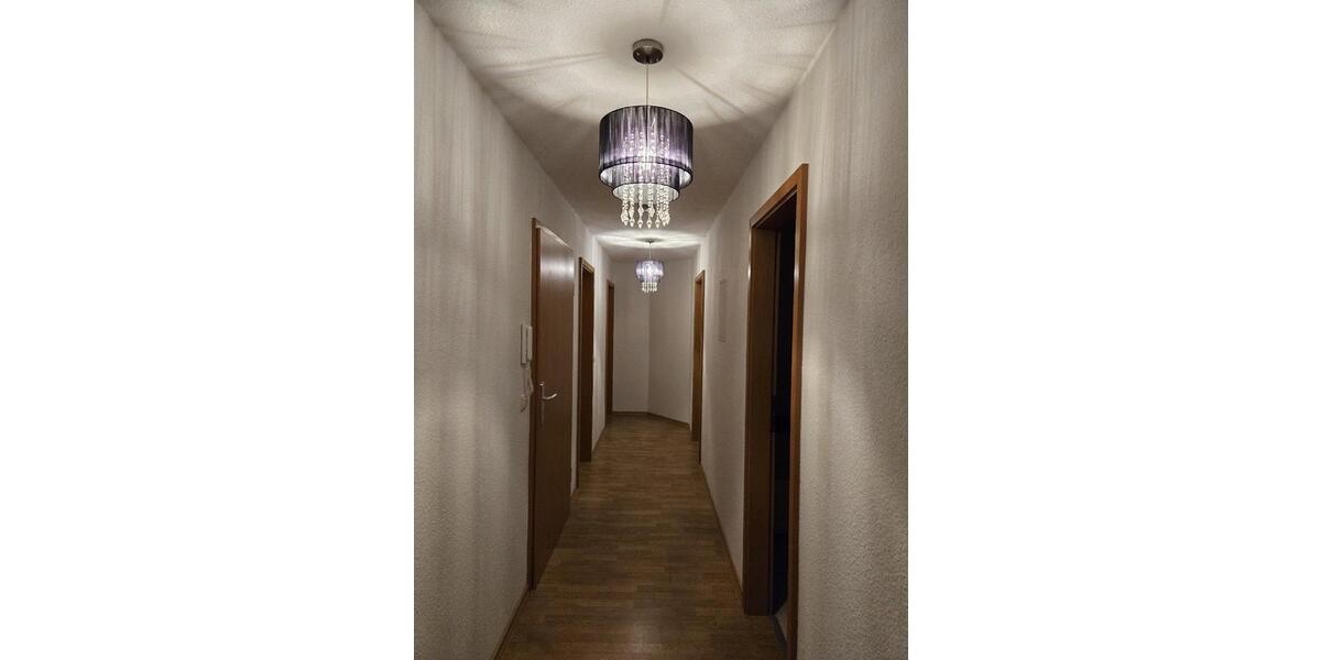 Dachgeschoßwohnung Stollberg (Erzgebirge) - 3 Zimmer, 69 m&sup2;, 450&euro; | Angebot:24704356