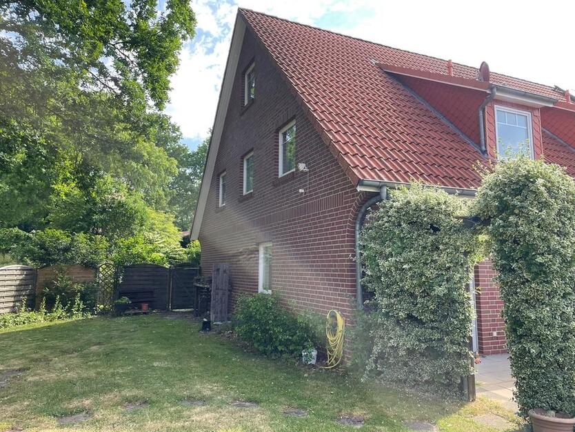 Reihenendhaus mit großem Garten