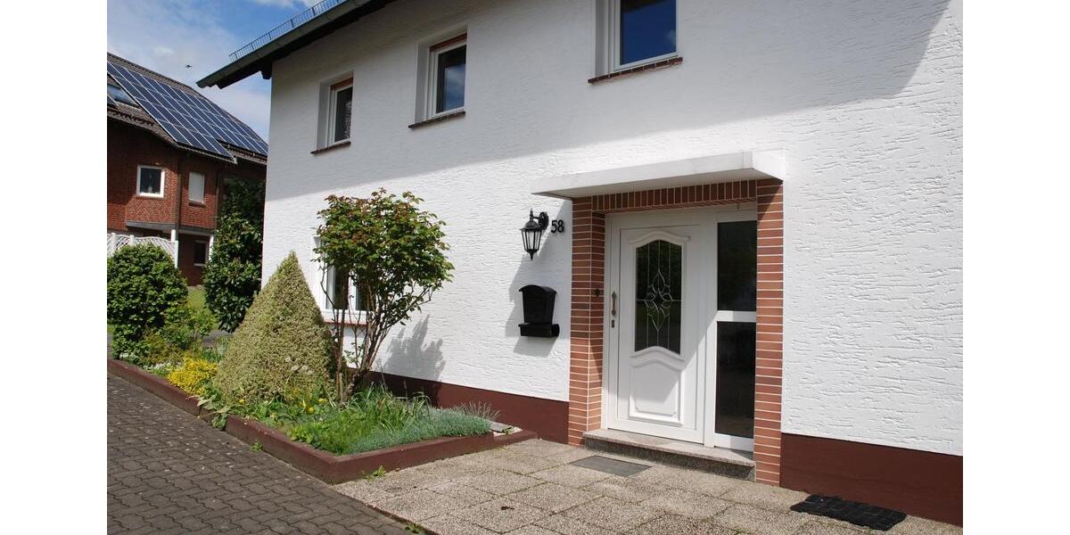 Gepflegtes, renoviertes Einfamilienhaus mit 4 Zimmern in ruhiger Lage von Much! 4 zimmer