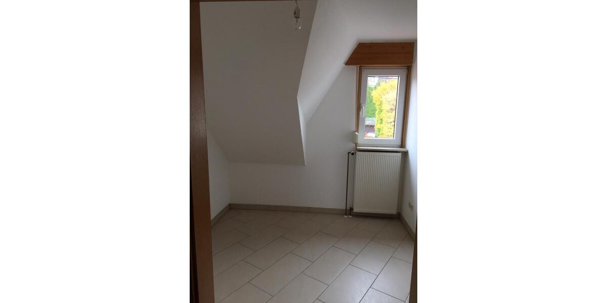 Dachgeschoßwohnung Waldalgesheim - 2 Zimmer, 80 m&sup2;, 770&euro; | Angebot:25906883