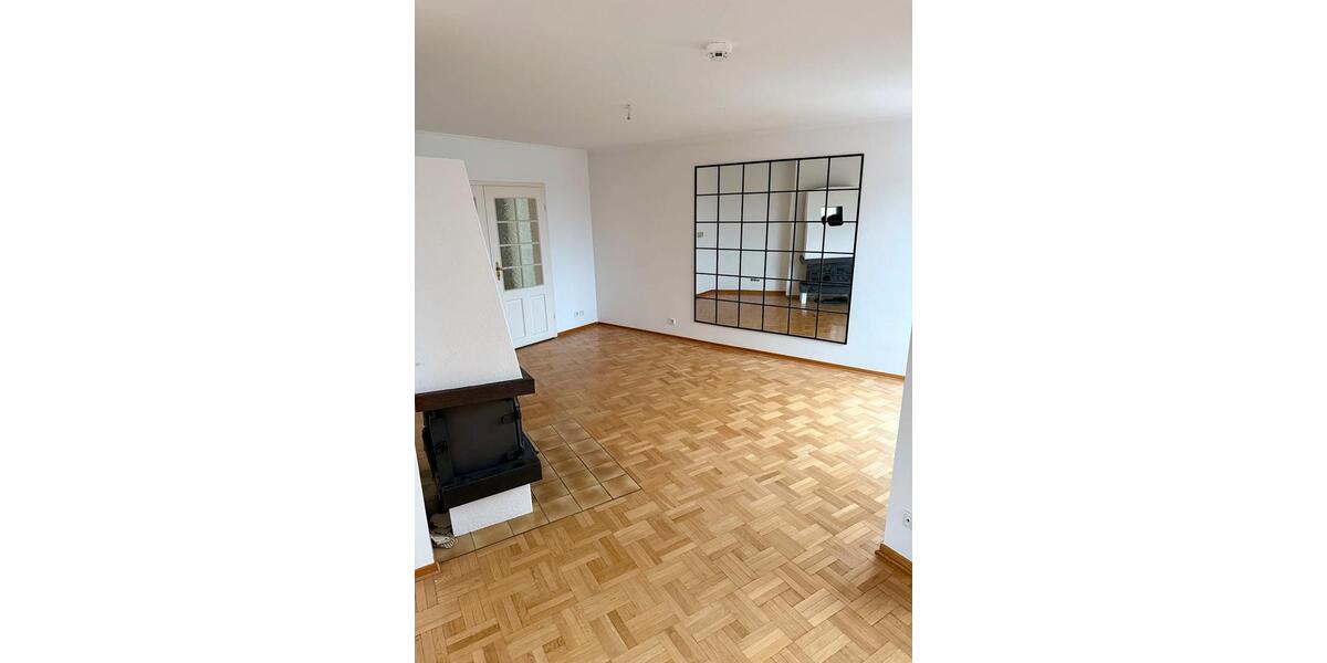 Dachgeschoßwohnung Oldenburg in Holstein - 3 Zimmer, 94 m&sup2;, 1.300&euro; | Angebot:24712067