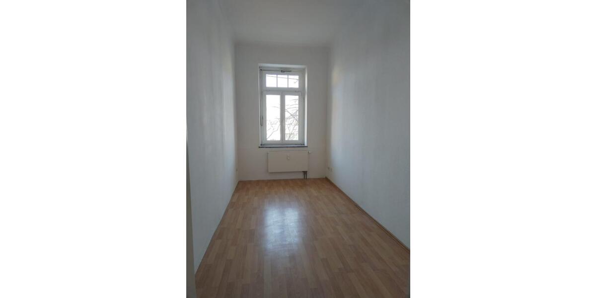 Erdgeschoßwohnung Meerane - 4 Zimmer, 90 m&sup2;, 570&euro; | Angebot:25859242