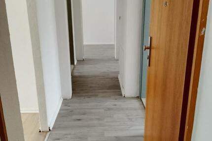 Wohnung Ebeleben - 3 Zimmer, 62 m&sup2;, 350&euro; | Angebot:25120808