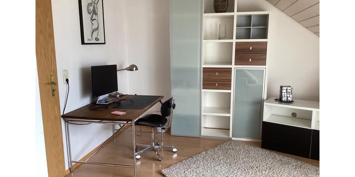 Dachgeschoßwohnung Kirchheim bei München - 1 Zimmer, 27 m&sup2;, 700&euro; | Angebot:25996044