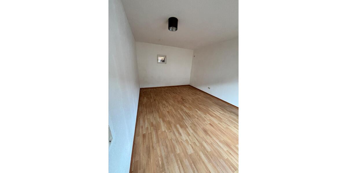 Erdgeschoßwohnung Beckingen - 2 Zimmer, 60 m&sup2;, 460&euro; | Angebot:25960926