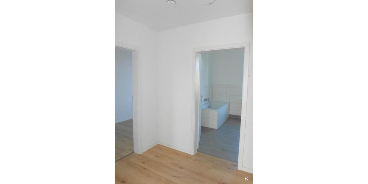 Etagenwohnung Hartha - 3 Zimmer, 73 m&sup2;, 399&euro; | Angebot:26019024