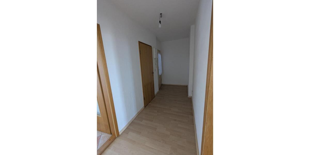 Etagenwohnung Apolda - 2 Zimmer, 55 m&sup2;, 350&euro; | Angebot:25046436