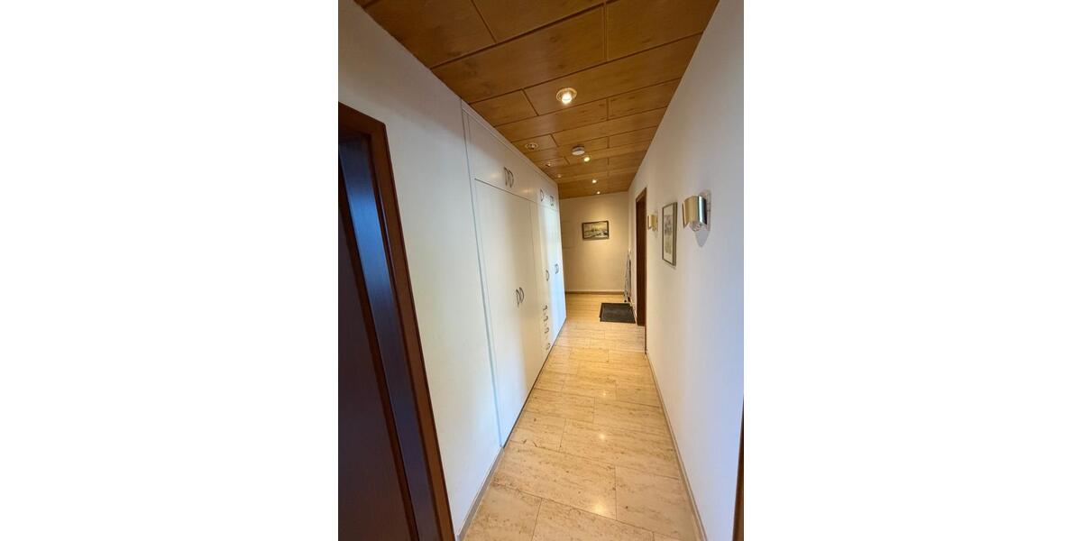 Etagenwohnung Hildesheim Himmelsthür - 3 Zimmer, 143 m&sup2;, 1.450&euro; | Angebot:26277673