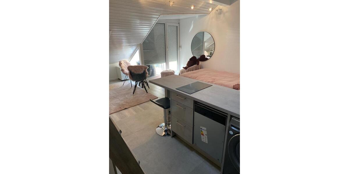 Dachgeschoßwohnung Karlsruhe Südstadt - 1 Zimmer, 27 m&sup2;, 680&euro; | Angebot:26272846